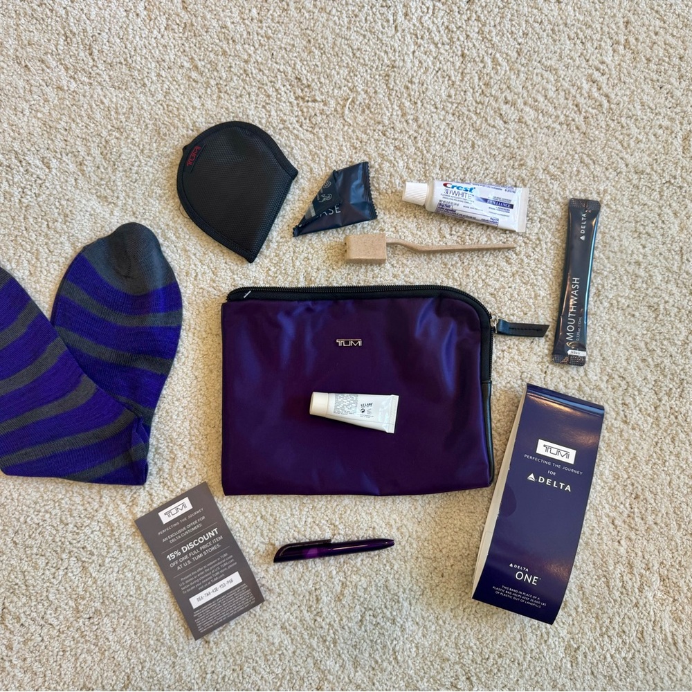 TUMI Delta Travel Pouch ~ Purple - Picture 12 of 12